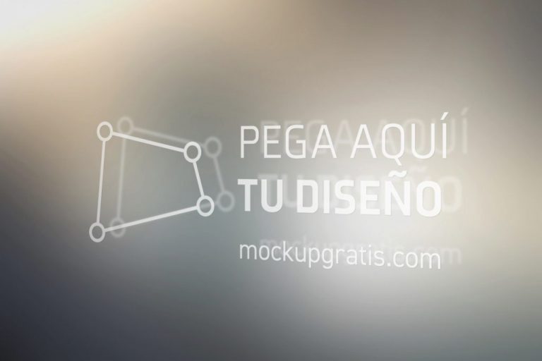 Mockup gratis de logo sobre un cristal, impreso en vinilo de corte
