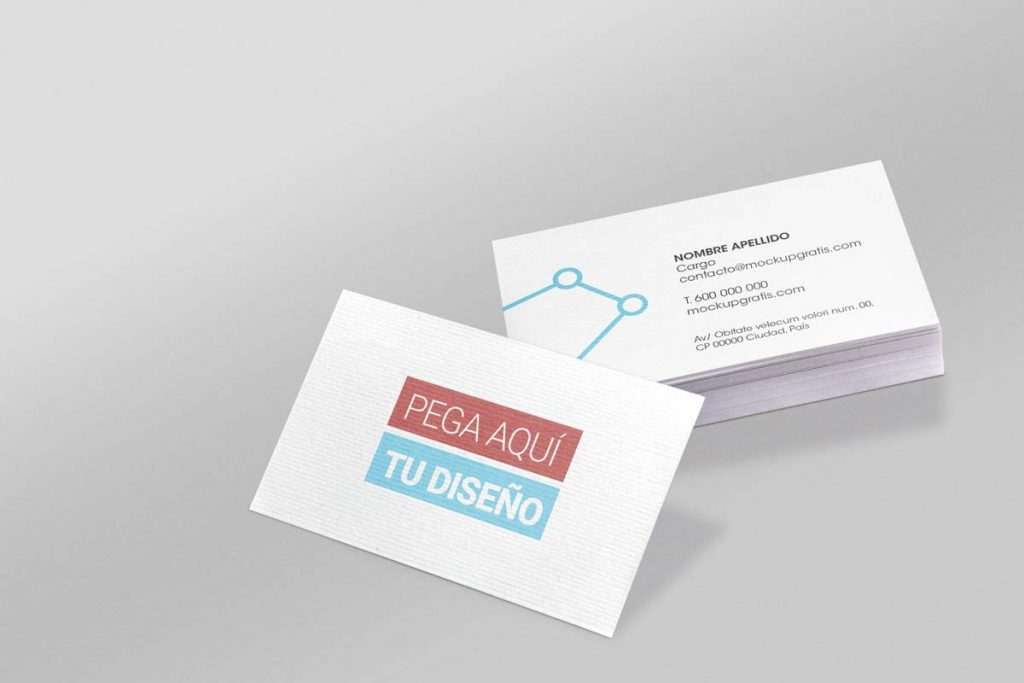 Mockup gratis en PSD de dos tarjetas de visita