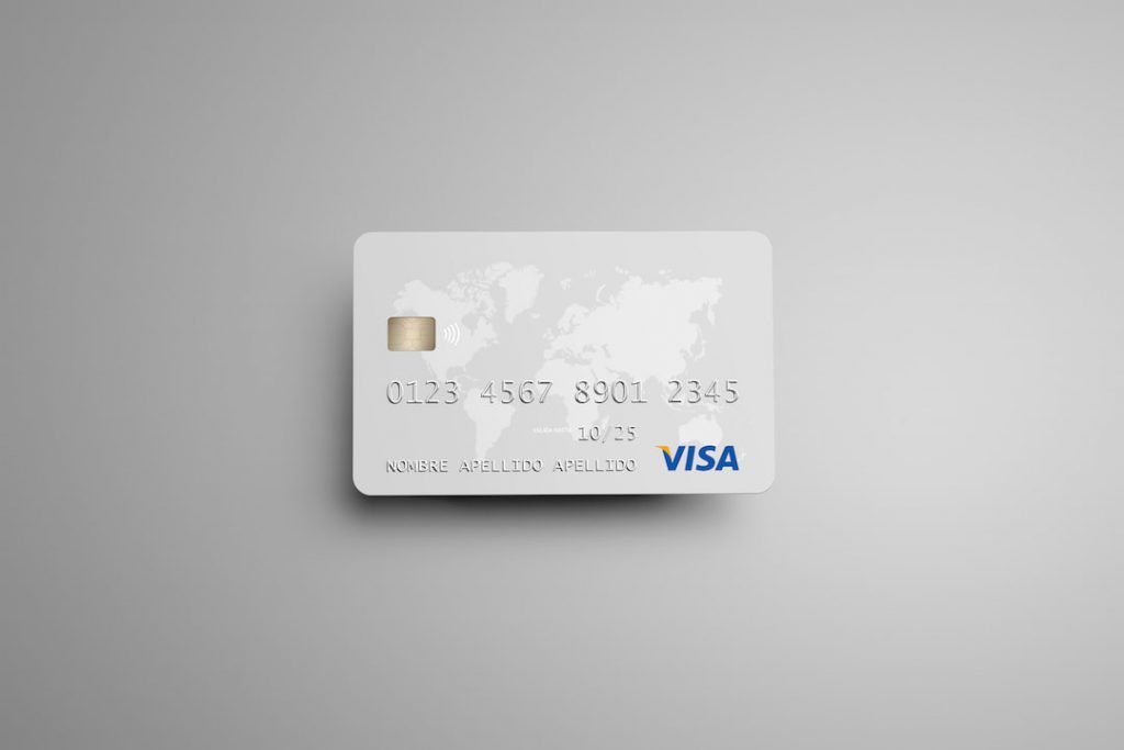 Mockup gratis de una tarjeta bancaria de crédito en PSD